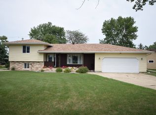 5 Holly Ln, Sisseton, SD 57262
