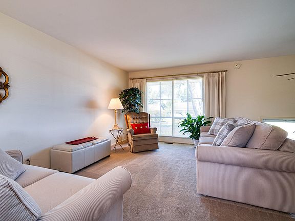 5th image of 1221 Carman Ave