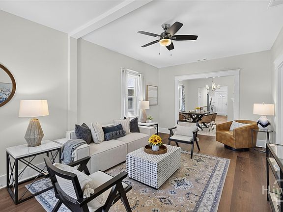 3rd image of 806 E 33rd Street