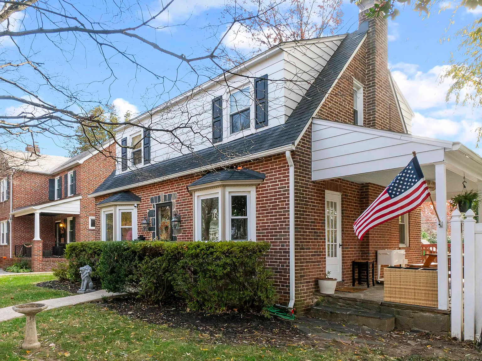 3 bed, 2.5 bath, 1704 sqft, $4,200 — Photo 4