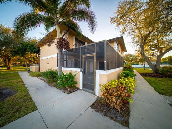 1482 N Lawnwood Circle #31d, Fort Pierce, FL 34950