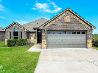379 E 9th St, Springtown, TX 76082