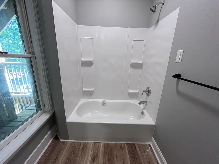 103 W Dutton St #D — Photo 6