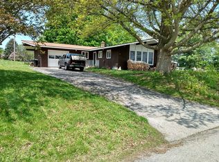 17 Jacques St, Barre, VT 05641