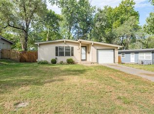 13907 W 92nd Ter, Lenexa, KS 66215