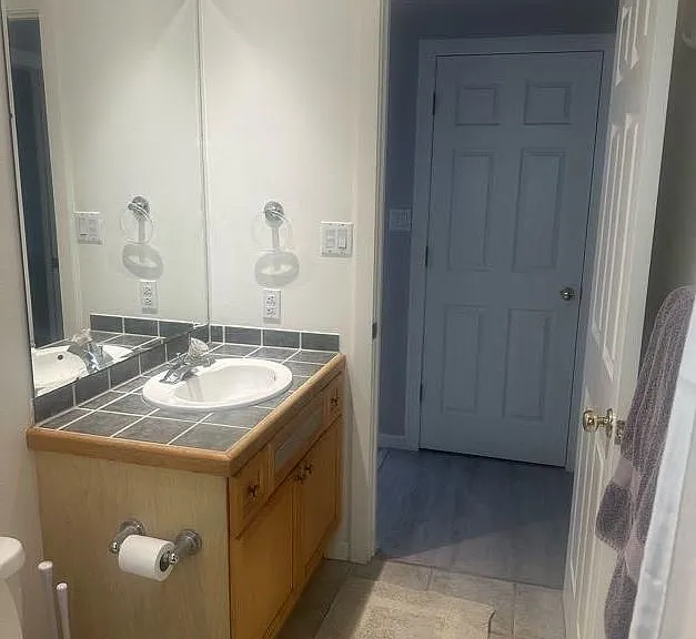 327 Hermosa Dr NE #327 — Photo 16
