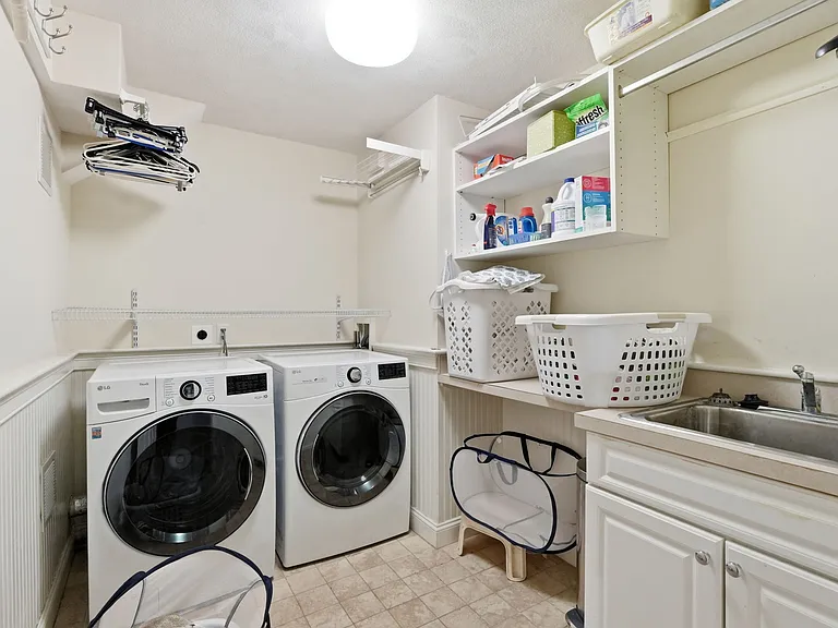 16 Gerber Cir — Photo 12