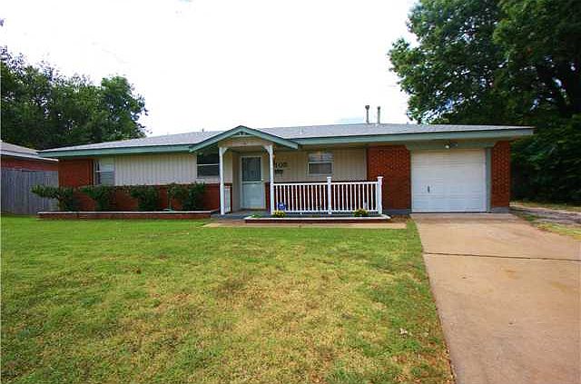 1st image of 1105 Vickie Dr