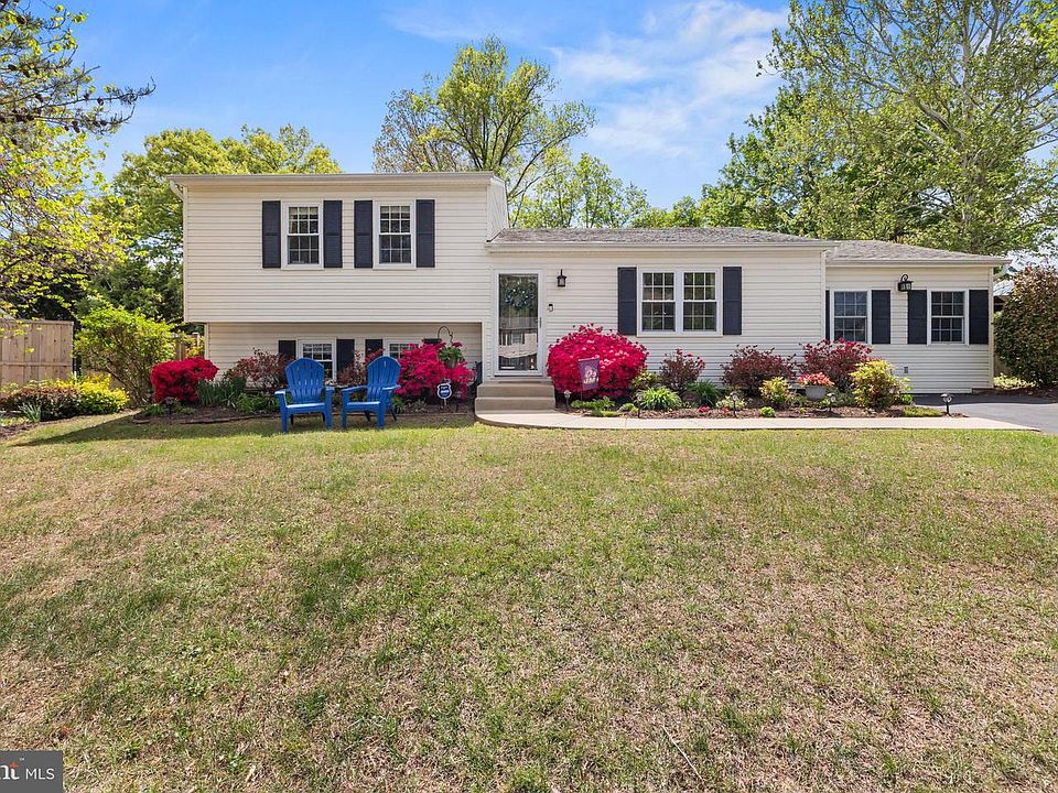 1st image of 1315 Bayshire Ln