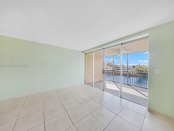 5th image of 1750 NE 191st St #3264