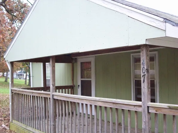 407 Hyder Ave, Excelsior Springs, MO 64024