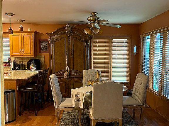 4th image of 1412 Golden Hills Dr