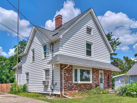3rd image of 1228 Greenwood Ave
