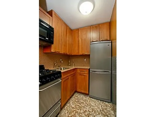 Sold by Citi Habitats | media 2