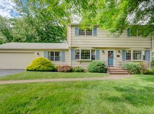 60 Pheasant Run, Newington, CT 06111