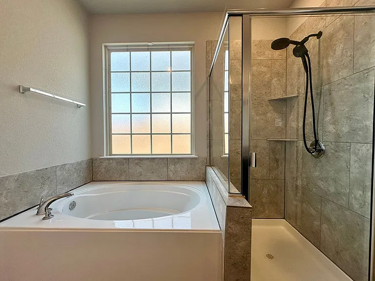 3424 Addison St — Photo 26