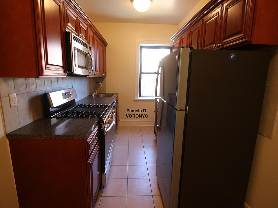 1st image of 590 E 3rd St APT 4D