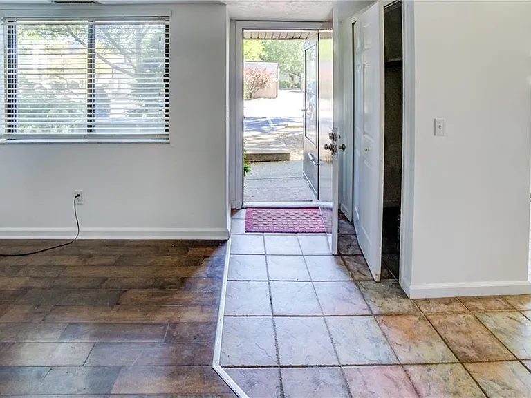 1420 Cedarwood Dr — Photo 16