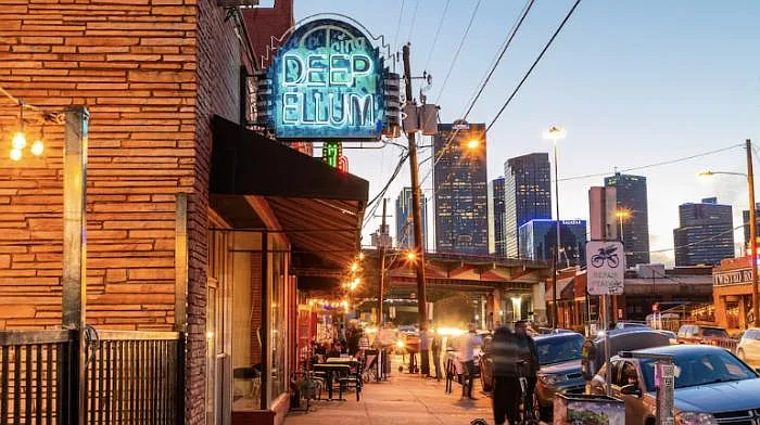 Deep Ellum and Downtown just minutes away...