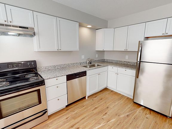 Kitchen, new cabinets, granite, stainless appliances