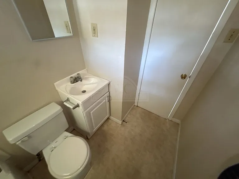 1406 Bundrant Dr — Photo 8