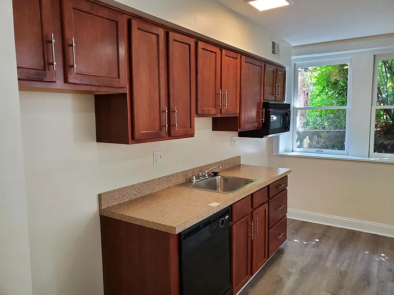 839 N Mellon St #1L — Photo 8