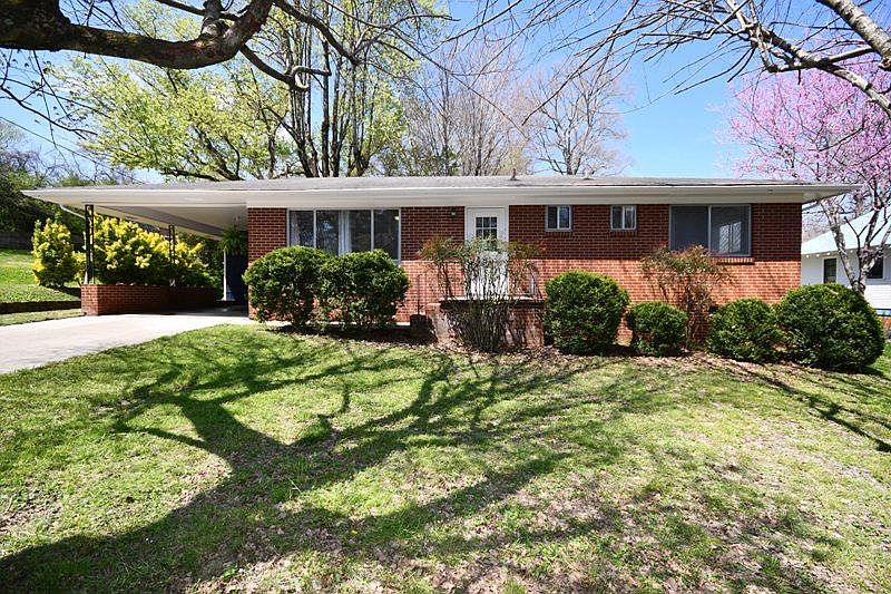 1st image of 2533 Woodfin Ave