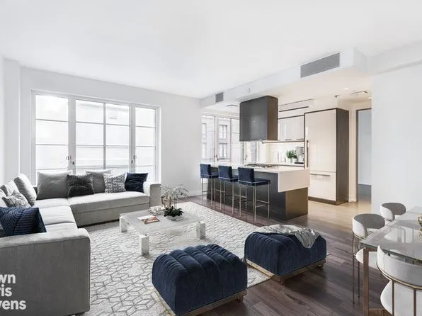 70 Charlton Street image 1 of 8