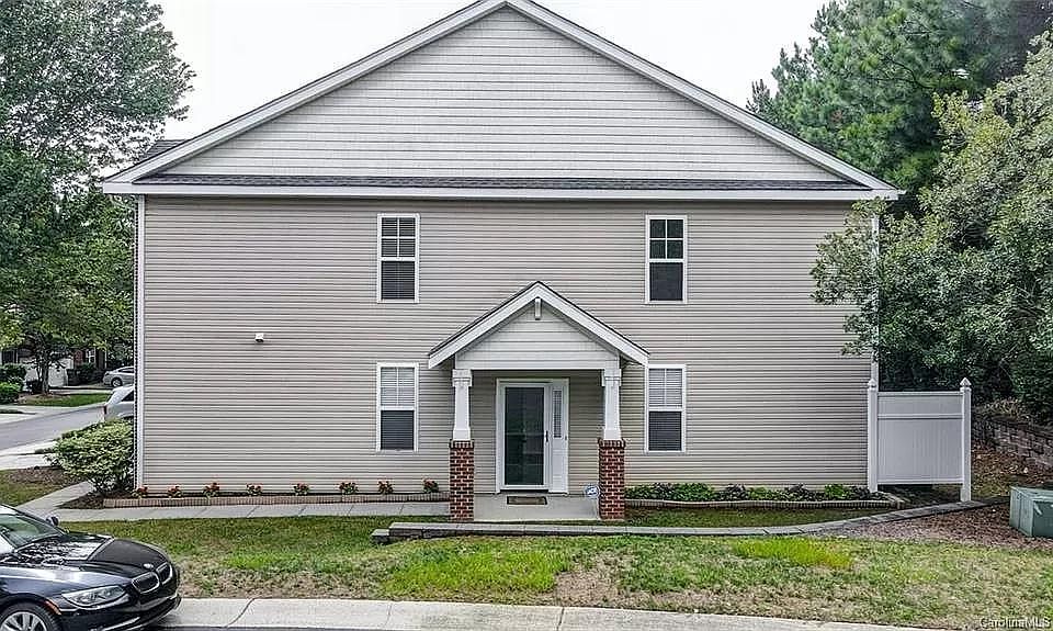 1st image of 10947 Princeton Village Dr