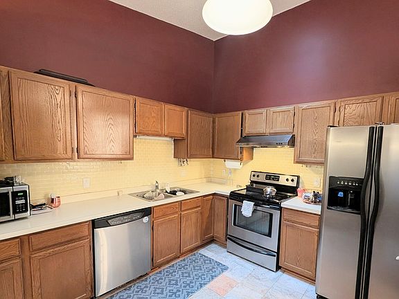 3rd image of 4406 Cinnamon Ridge Trl