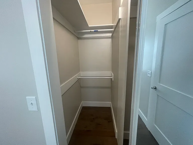 309 W Duffy St #A — Photo 15