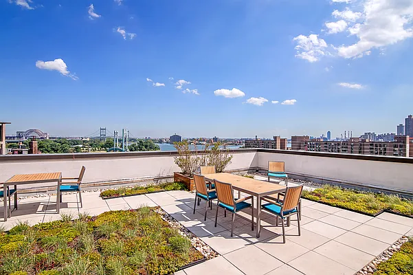 Rented by Compass | media 7