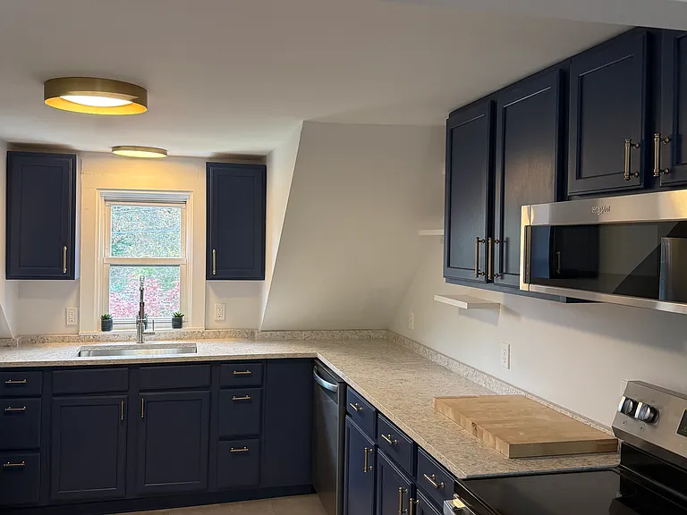 94 Park St #3 — Photo 2
