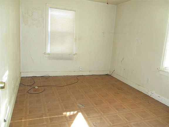 5th image of 5421 College Ave
