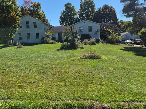 13935 Mayfield Rd, Huntsburg, OH 44046