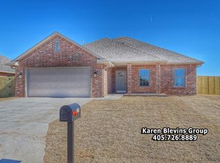 2201 Crooked Oak Dr, Shawnee, OK 74804
