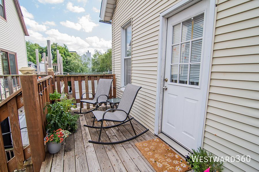 1st image of 2618 N Wayne Ave #2R