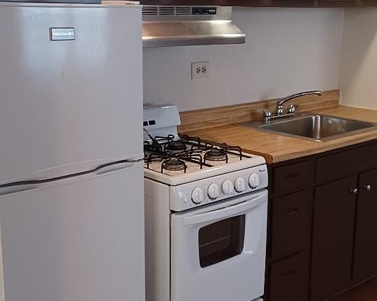 5th image of 1246 W 87th St Floor 1