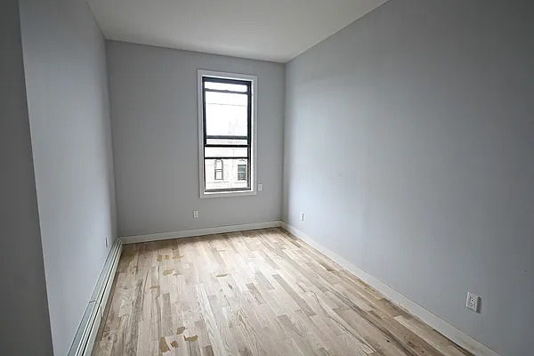 Rented by Rental Solutions Inc | media 23