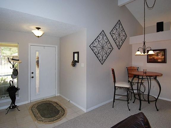 4th image of 3415 Valley Gardens Dr