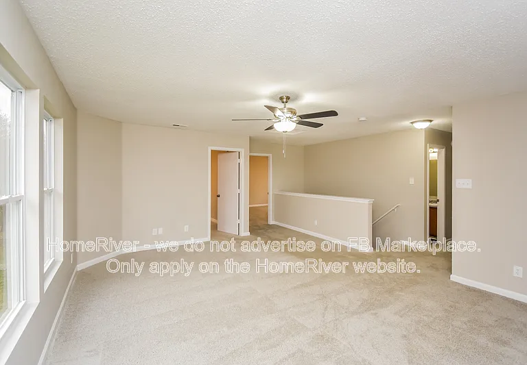 524 Runnymede Ct — Photo 8