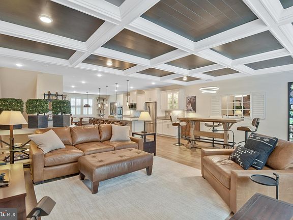 4th image of 44786 Tiverton Sq