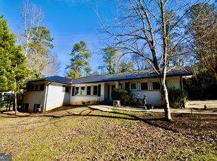 500 W Lake Dr, Athens, GA
