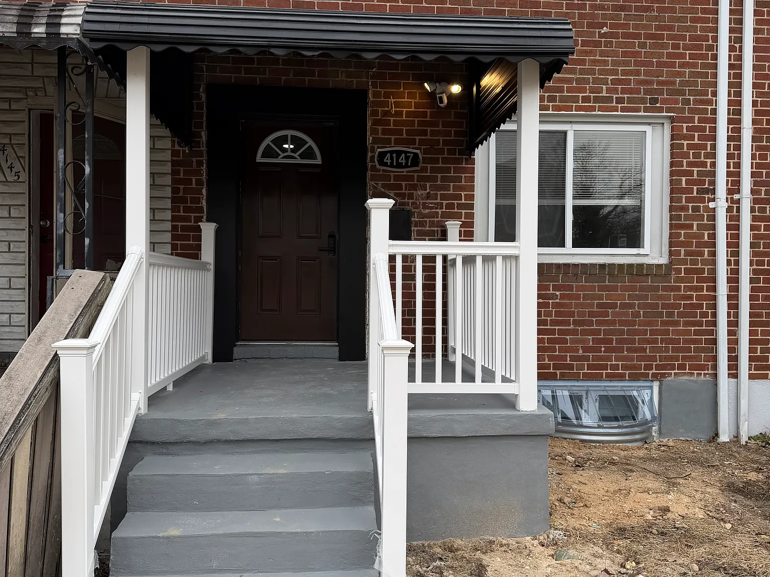4 bed, 100 sqft, $600 — Photo 1