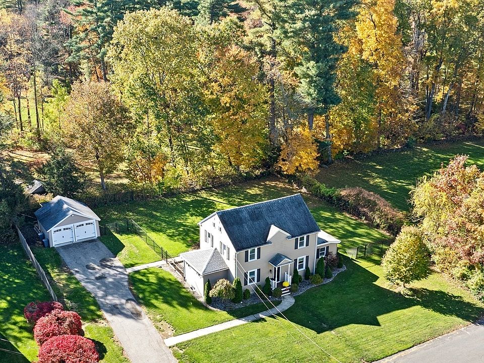 1st image of 14 Brookdale Dr