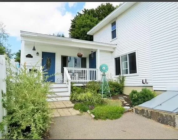 16 Hillcrest St #1 — Photo 3