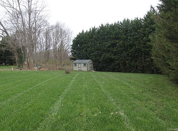 5th image of 508 Cameron Pointe Ln