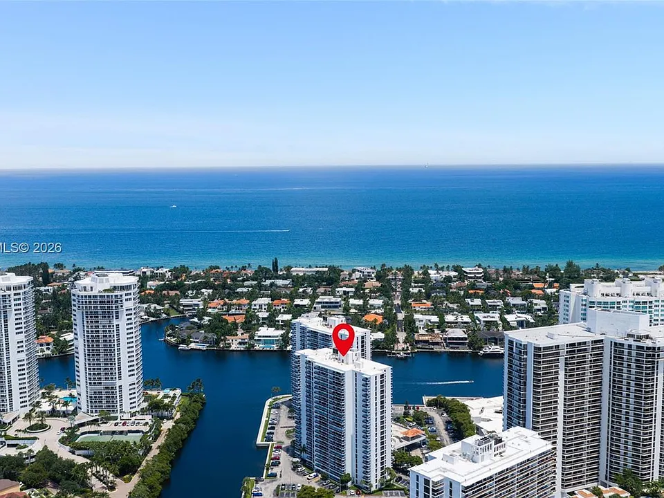 20505 E Country Club Dr #2132