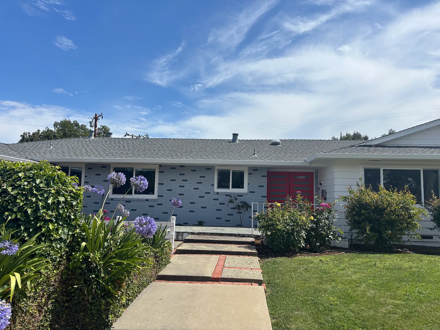 5 bed, 2749 sqft, $7,995 — Photo 2