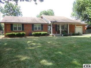 1561 Lady Marian Dr, Seymour, IN 47274